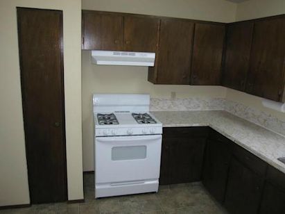 Kitchen Calgary 2 bedrooms Main Floor for rent. Property photo: 42818-2