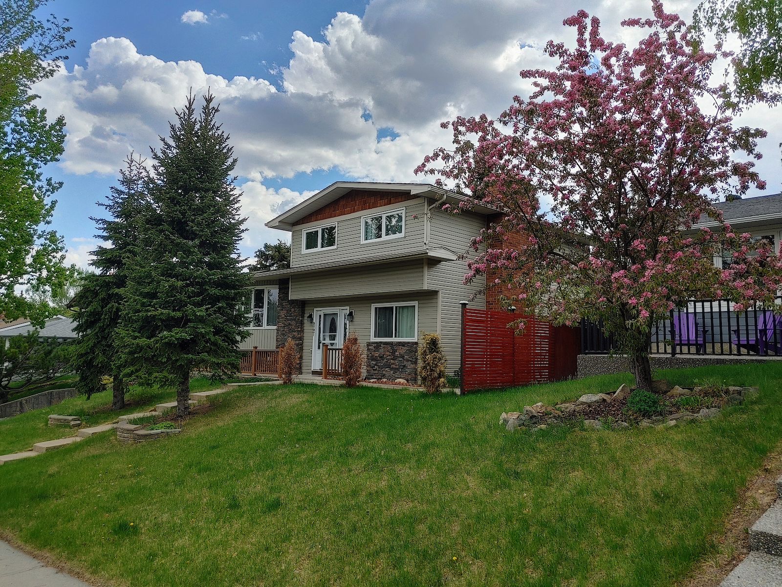 Calgary 5 bedrooms House for rent. Property photo: 432269-1