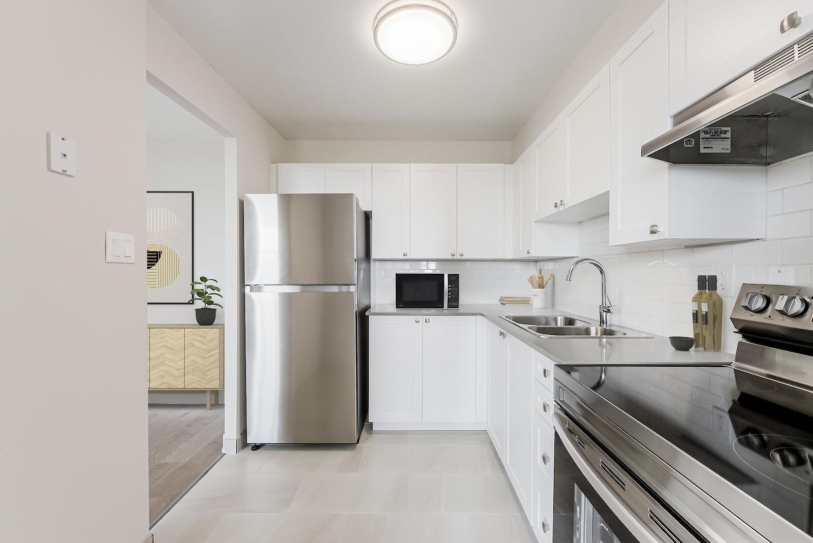 Kingston 2 bedrooms Apartment for rent. Property photo: 432894-1