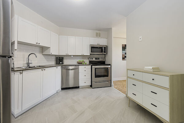 Toronto 2 bedrooms Apartment for rent. Property photo: 432908-2