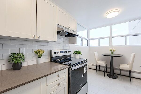 Toronto 2 bedrooms Apartment for rent. Property photo: 432910-3