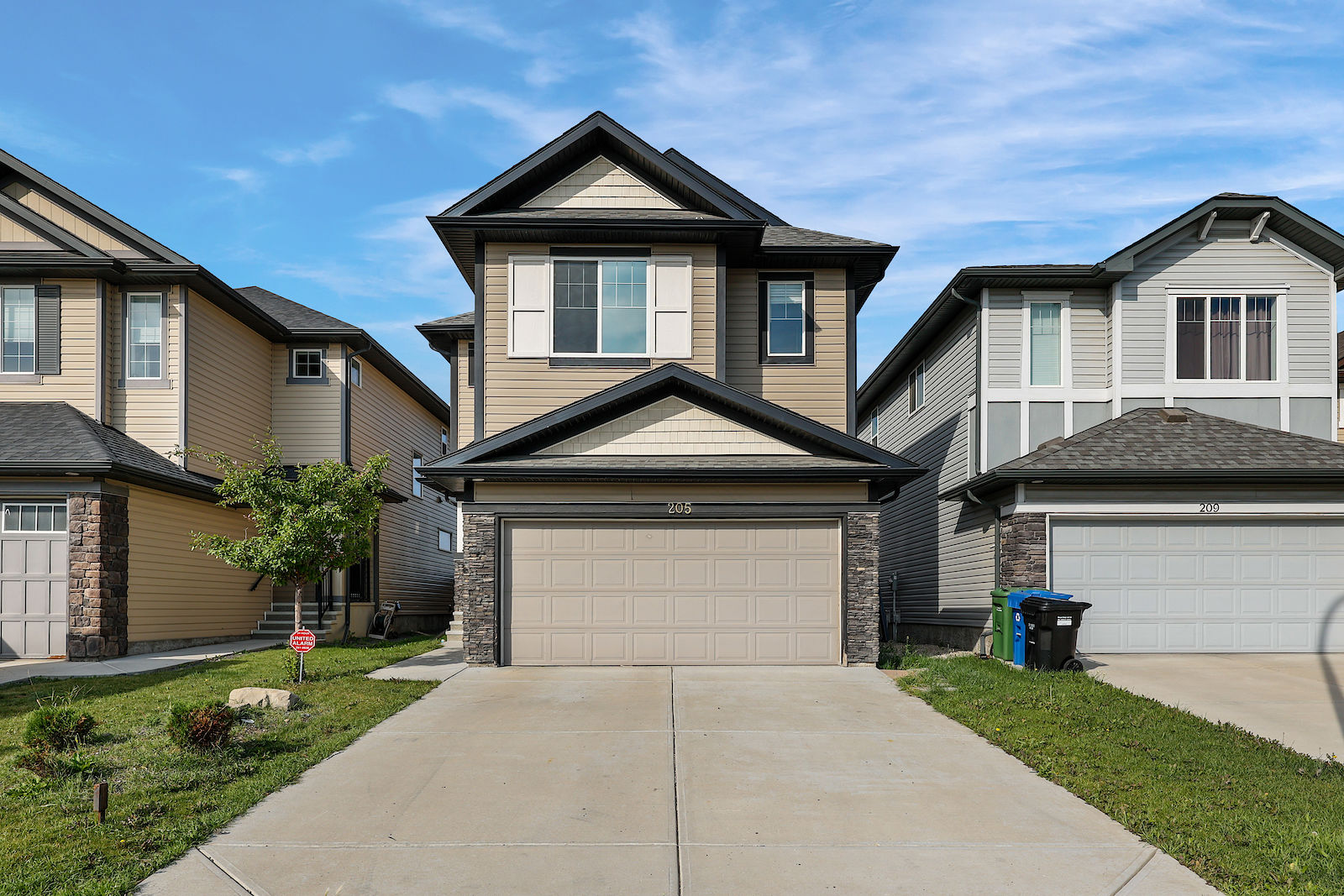 Calgary 3 bedrooms House for rent. Property photo: 433758-1
