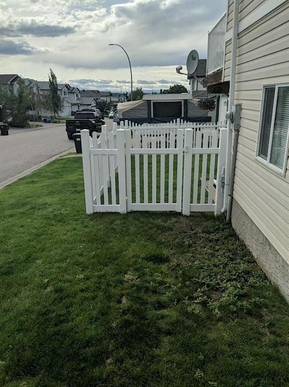 Calgary 2 bedrooms Basement for rent. Property photo: 433923-1
