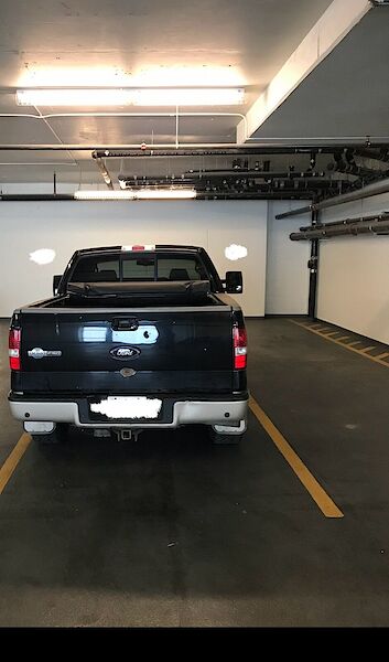 Calgary bedrooms Parking Spot for rent. Property photo: 436371-3
