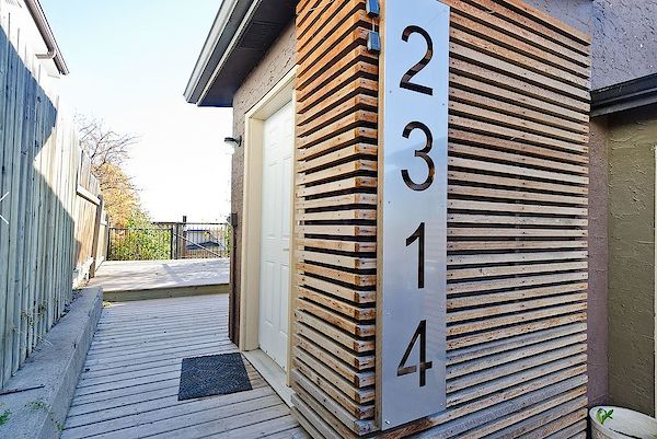 Calgary 2 bedrooms Duplex for rent. Property photo: 437149-2