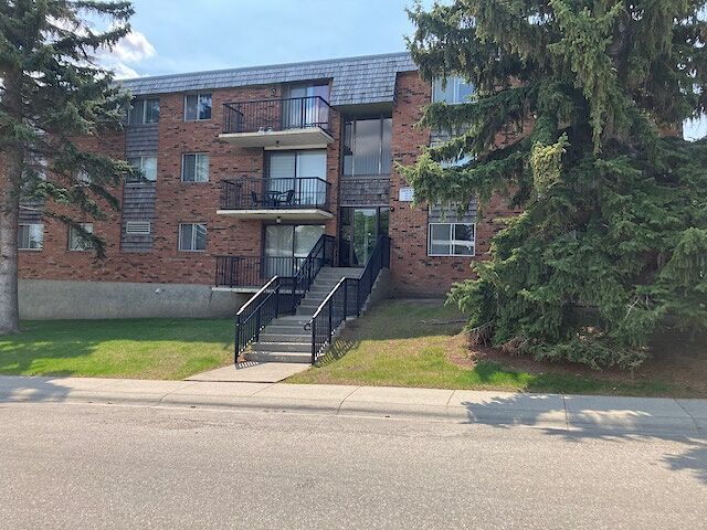 Calgary 2 bedrooms Apartment for rent. Property photo: 44281-1
