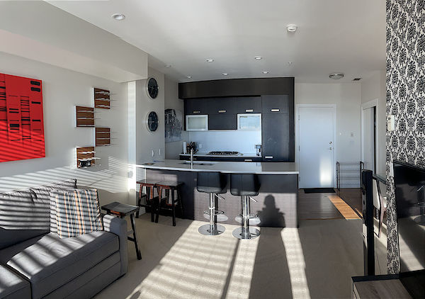 Calgary 1 bedroom Condo Unit for rent. Property photo: 443000-3