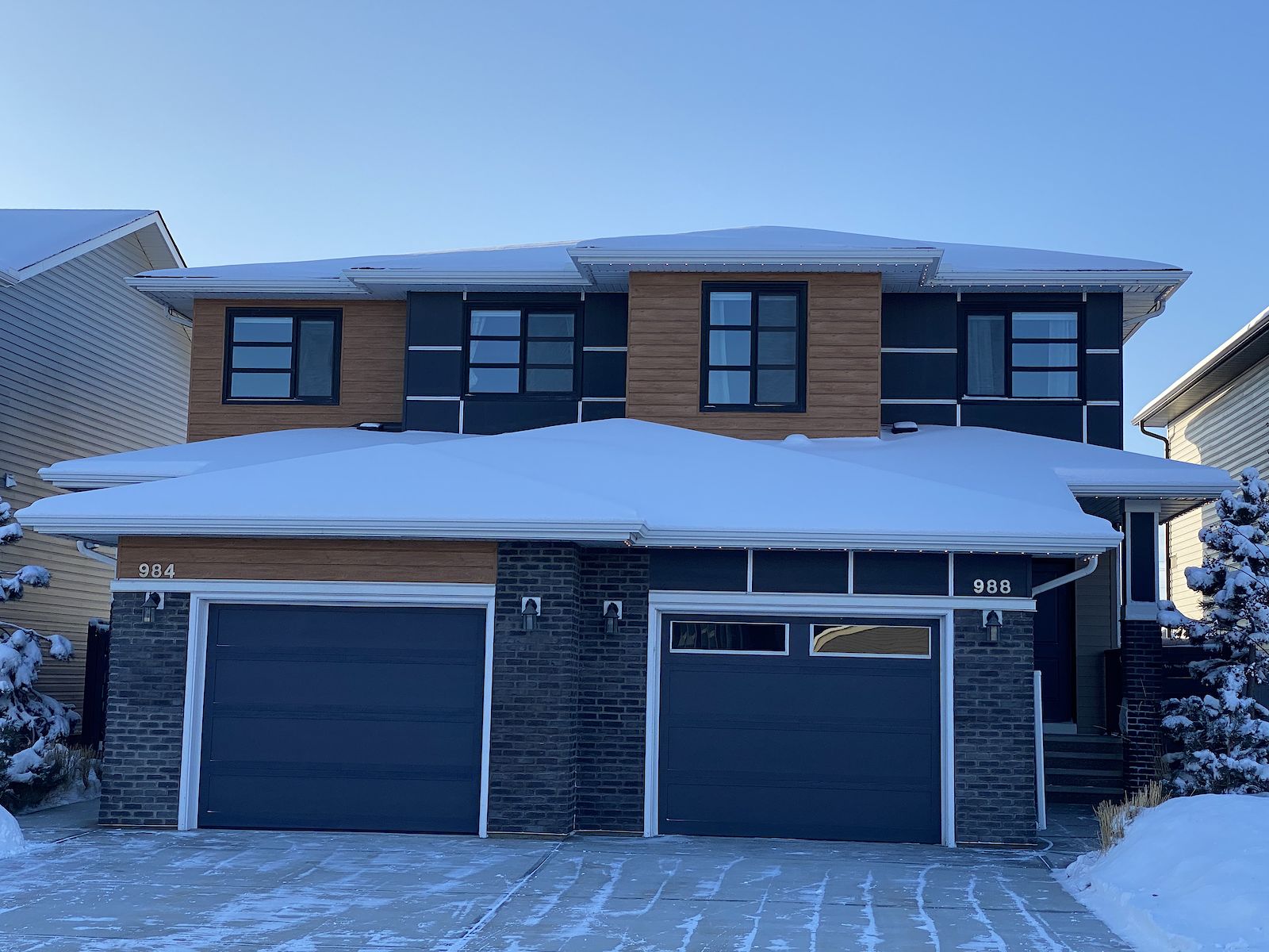 Calgary 3 bedrooms Duplex for rent. Property photo: 445263-1
