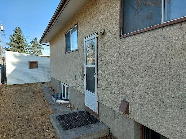 Calgary 3 bedrooms Basement for rent. Property photo: 445672-2