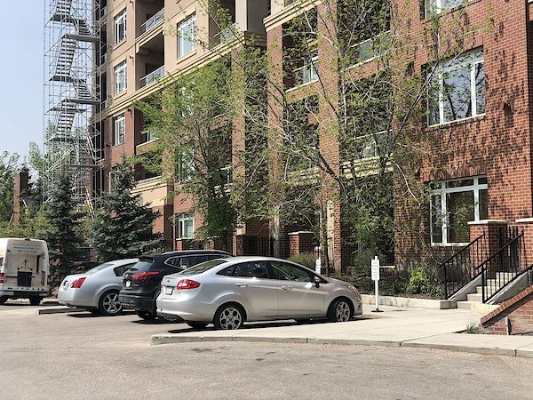 Calgary 1 bedroom Condo Unit for rent. Property photo: 448248-2