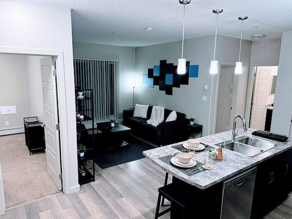 Edmonton 2 bedrooms Condo Unit for rent. Property photo: 448673-3
