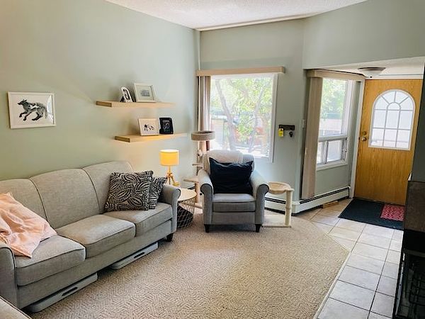 Edmonton 2 bedrooms Townhouse for rent. Property photo: 449061-3