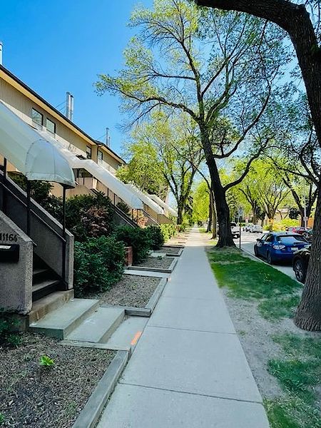 Edmonton 2 bedrooms Townhouse for rent. Property photo: 449061-2
