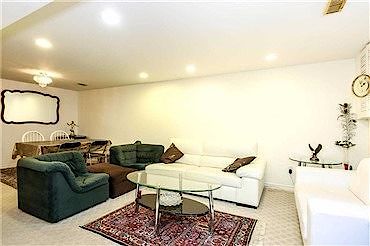 Toronto 2 bedrooms Basement for rent. Property photo: 449290-2
