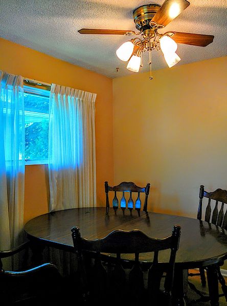 Dinning+room Calgary 5 bedrooms House for rent. Property photo: 450271-3