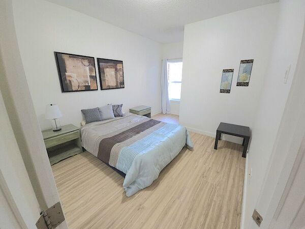 Calgary 2 bedrooms Condo Unit for rent. Property photo: 451237-3
