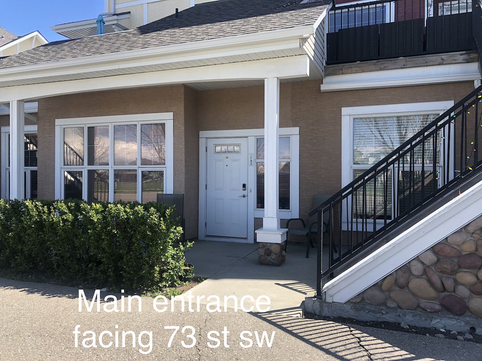 Calgary 2 bedrooms Townhouse for rent. Property photo: 451324-1