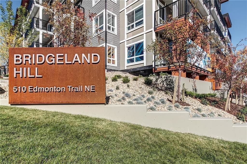 Building Calgary 2 + Den bedrooms Condo Unit for rent. Property photo: 451389-1