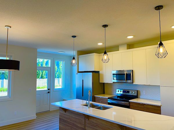 Edmonton 3 bedrooms Townhouse for rent. Property photo: 453245-2