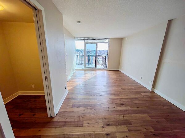 Calgary 1 bedroom Condo Unit for rent. Property photo: 455151-2