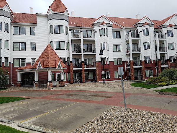 Calgary 2 bedrooms Condo Unit for rent. Property photo: 455619-3