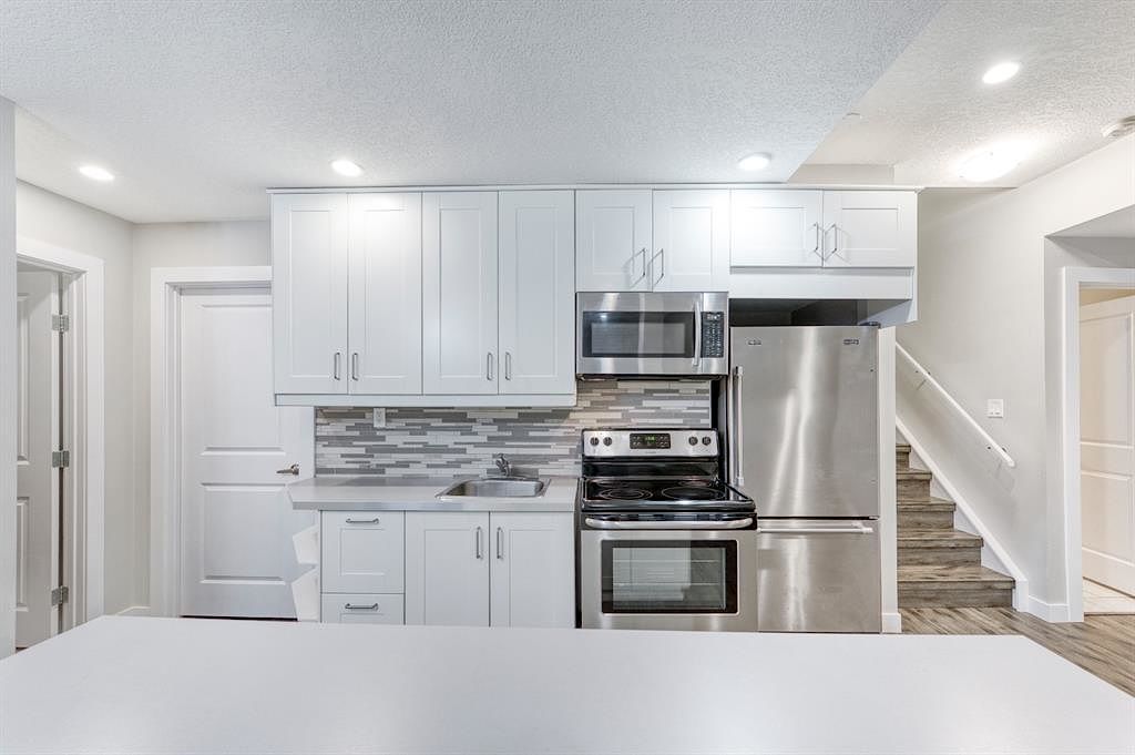 Calgary 2 bedrooms Basement for rent. Property photo: 457413-1