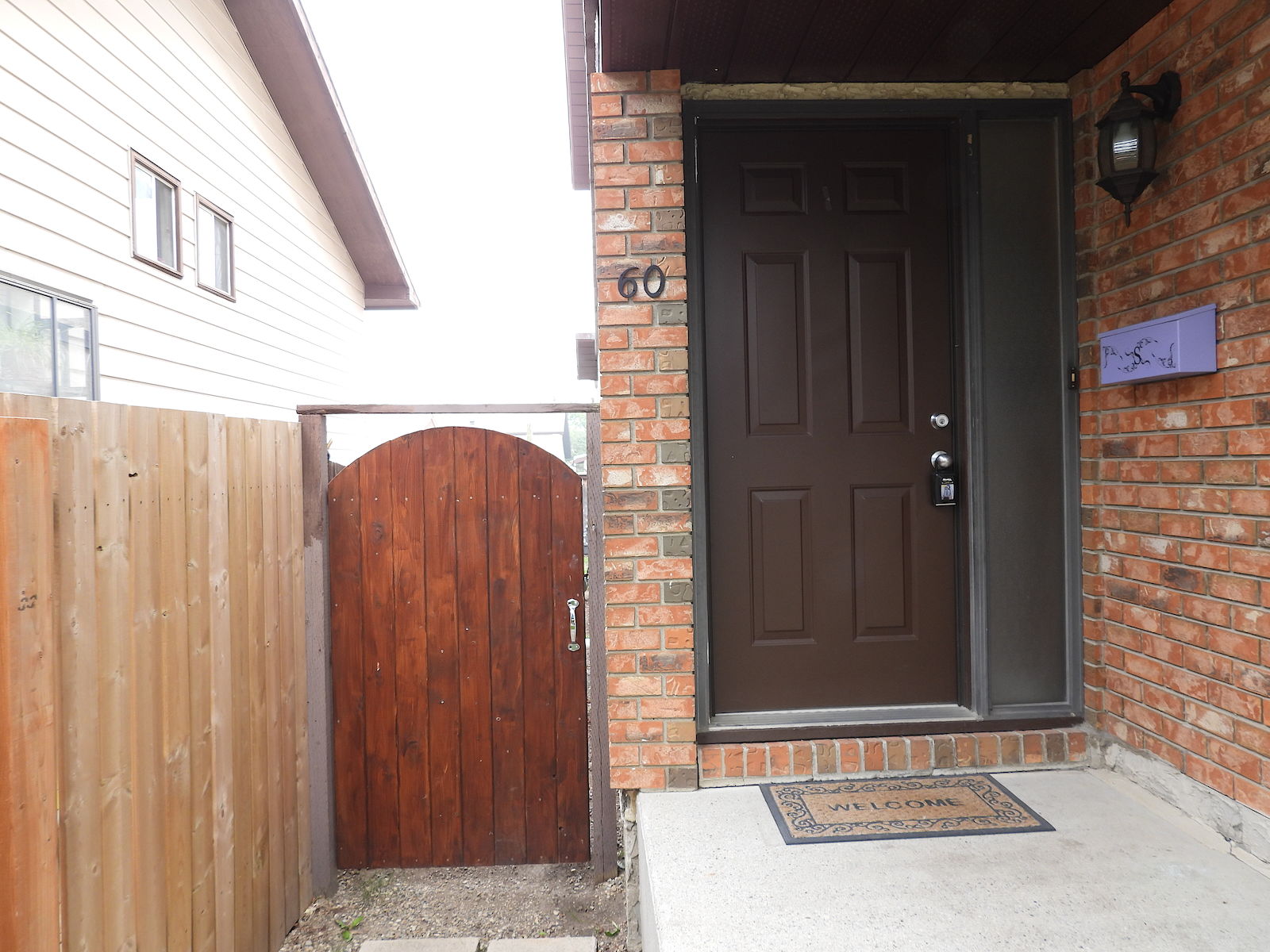 Calgary 3 bedrooms Duplex for rent. Property photo: 457774-1