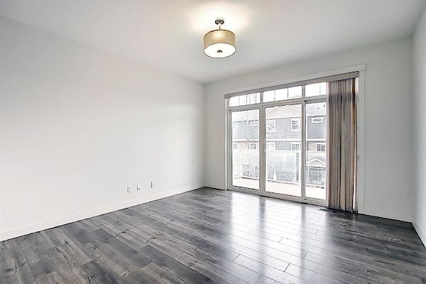 Calgary 2 bedrooms Townhouse for rent. Property photo: 458202-3