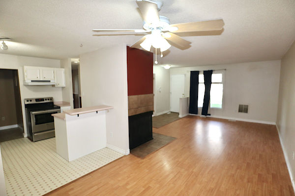 Edmonton 2 bedrooms Townhouse for rent. Property photo: 458523-3