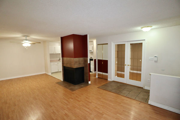 Edmonton 2 bedrooms Townhouse for rent. Property photo: 458523-2