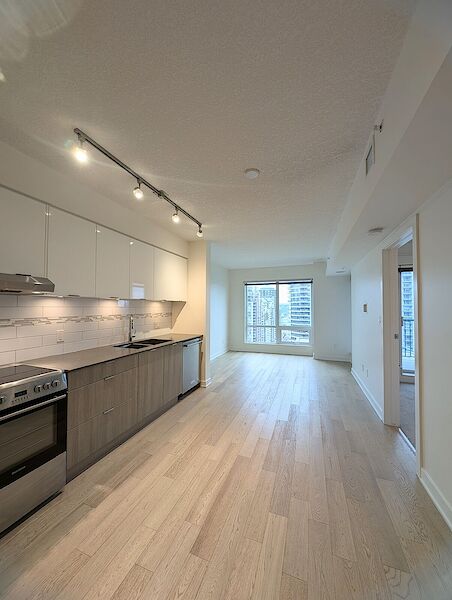 Calgary 1 bedroom Apartment for rent. Property photo: 459831-2