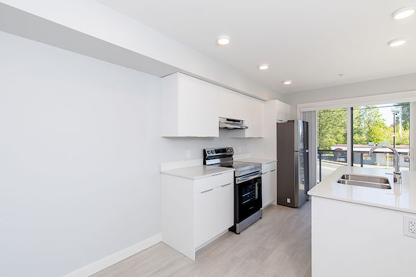 Duncan 2 bedrooms Apartment for rent. Property photo: 460893-3