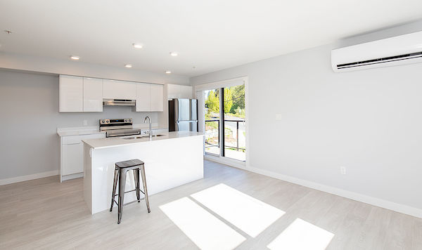 Duncan 2 bedrooms Apartment for rent. Property photo: 460893-2
