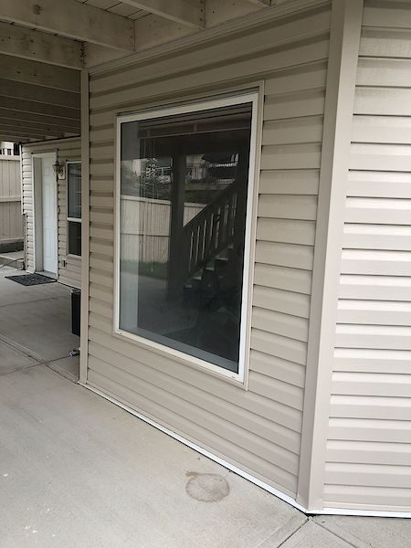 Calgary 4 bedrooms Basement for rent. Property photo: 461042-2