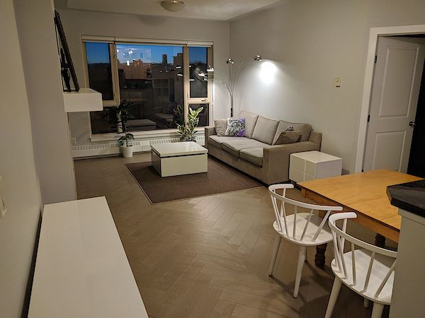 Calgary 2 + Den bedrooms Condo Unit for rent. Property photo: 461806-3