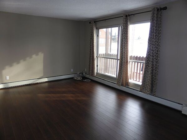 Calgary 2 bedrooms Apartment for rent. Property photo: 462217-2