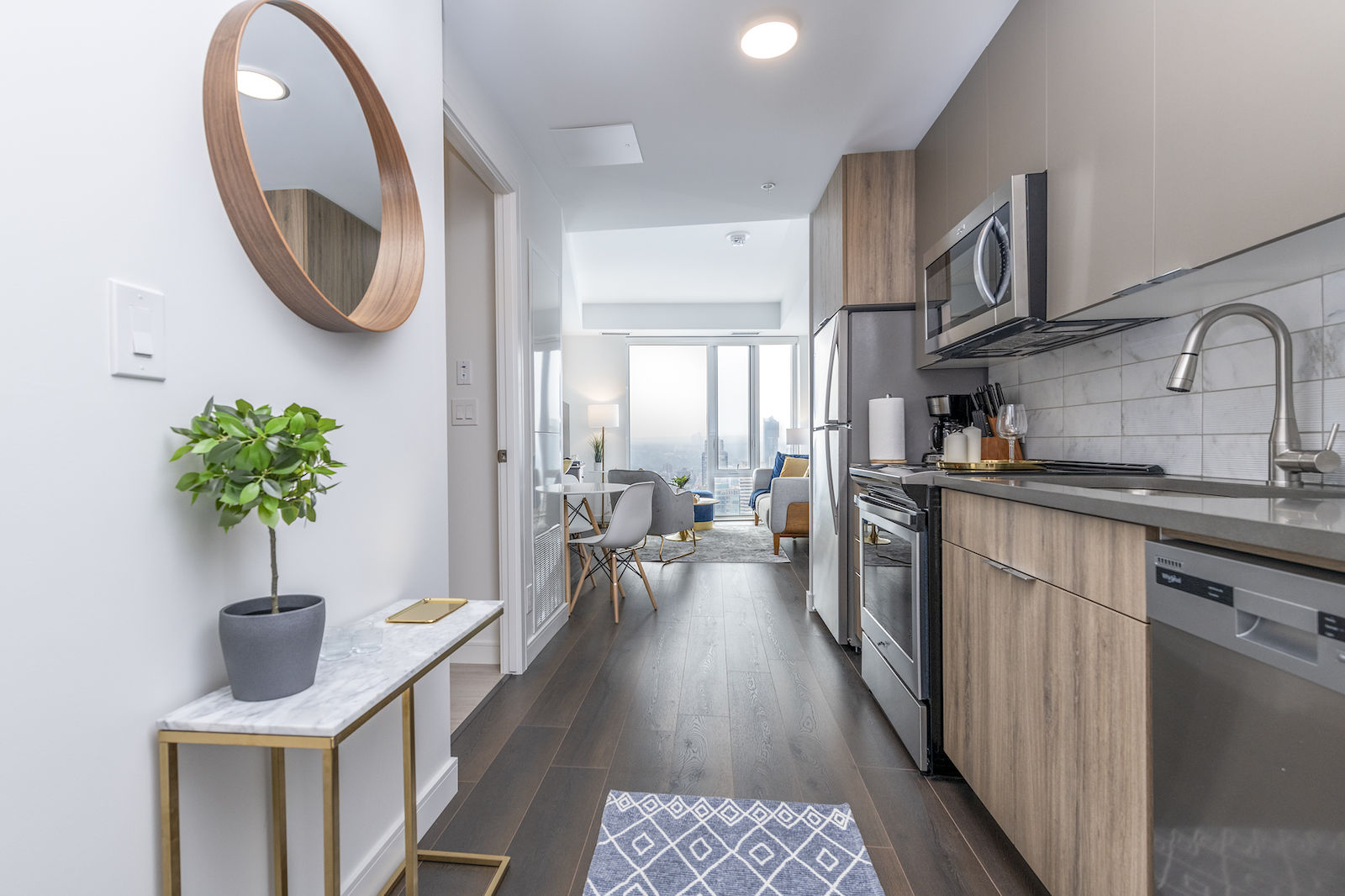 Calgary 1 bedroom Condo Unit for rent. Property photo: 462302-1