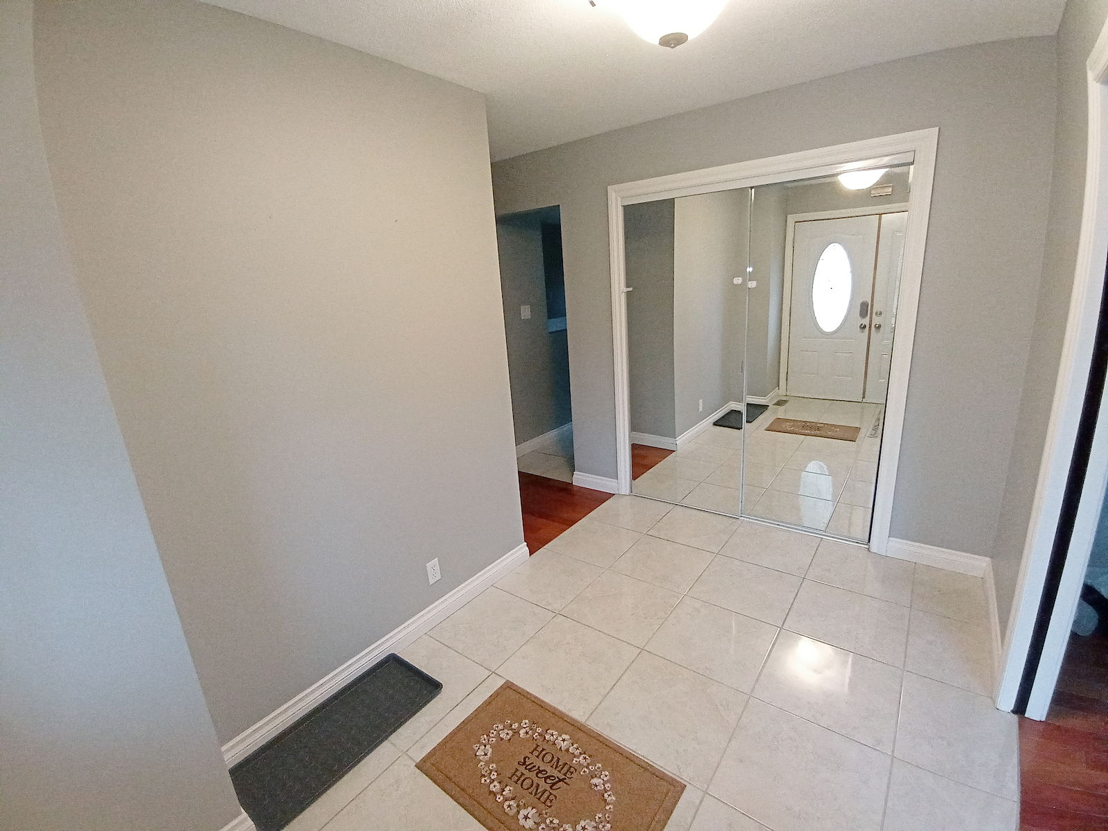 Calgary 1 bedroom Room For Rent for rent. Property photo: 463507-1