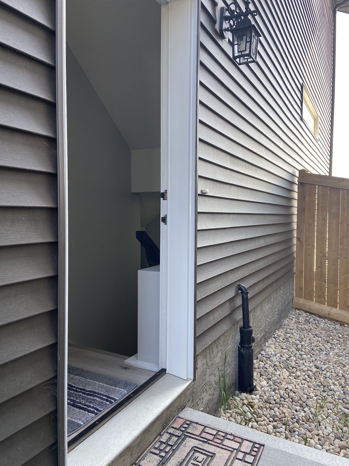 Edmonton 2 bedrooms Basement for rent. Property photo: 464498-1