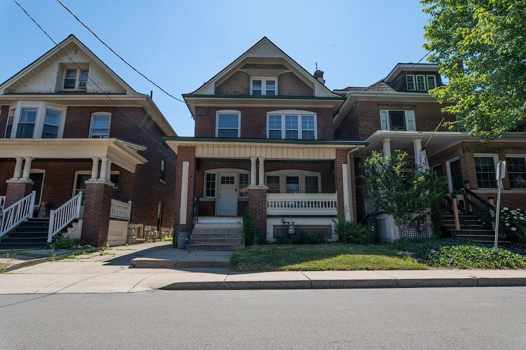 Hamilton 2 bedrooms Duplex for rent. Property photo: 464821-1