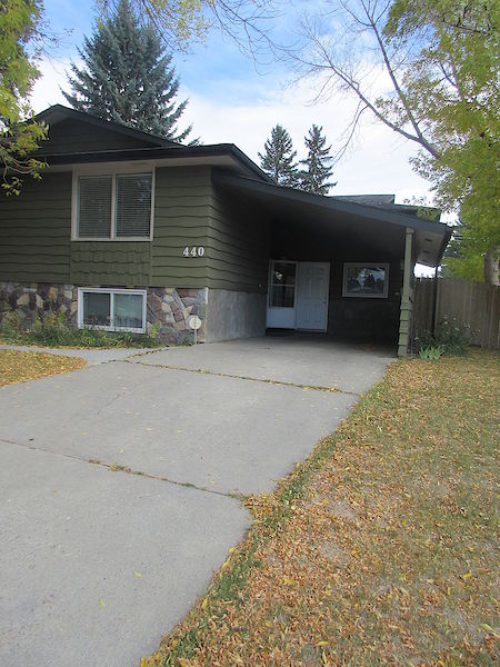 Calgary 4 bedrooms House for rent. Property photo: 465268-2