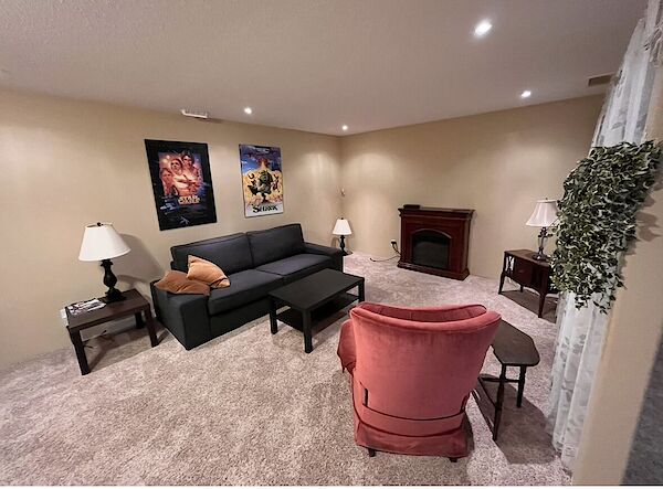 Calgary 3 bedrooms Room For Rent for rent. Property photo: 467360-3
