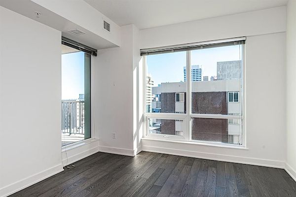 Calgary 1 bedroom Condo Unit for rent. Property photo: 467752-3