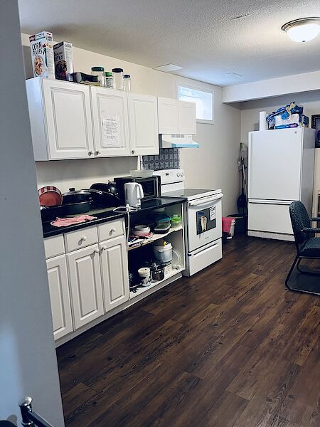 Calgary 1 bedroom Basement for rent. Property photo: 470385-2
