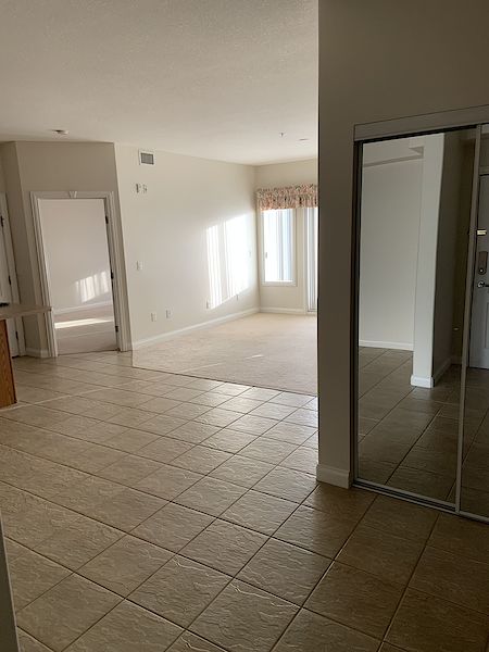 Edmonton 2 bedrooms Condo Unit for rent. Property photo: 470853-3
