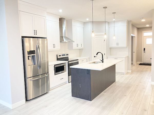 Calgary 3 + Den bedrooms House for rent. Property photo: 475066-3