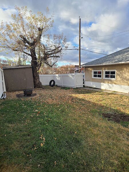 Edmonton 3 + Den bedrooms House for rent. Property photo: 476178-3