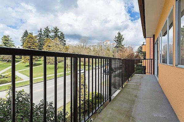 Park+Villa+Apartments New Westminster studio Apartment for rent. Property photo: 477807-2