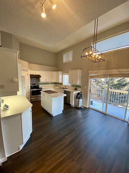 Calgary 3 bedrooms Townhouse for rent. Property photo: 478255-2