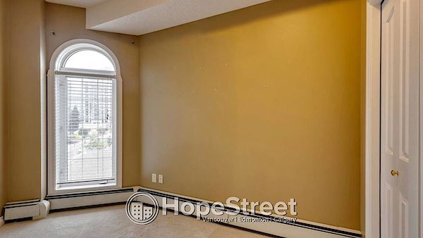Calgary 2 bedrooms Condo Unit for rent. Property photo: 478402-3
